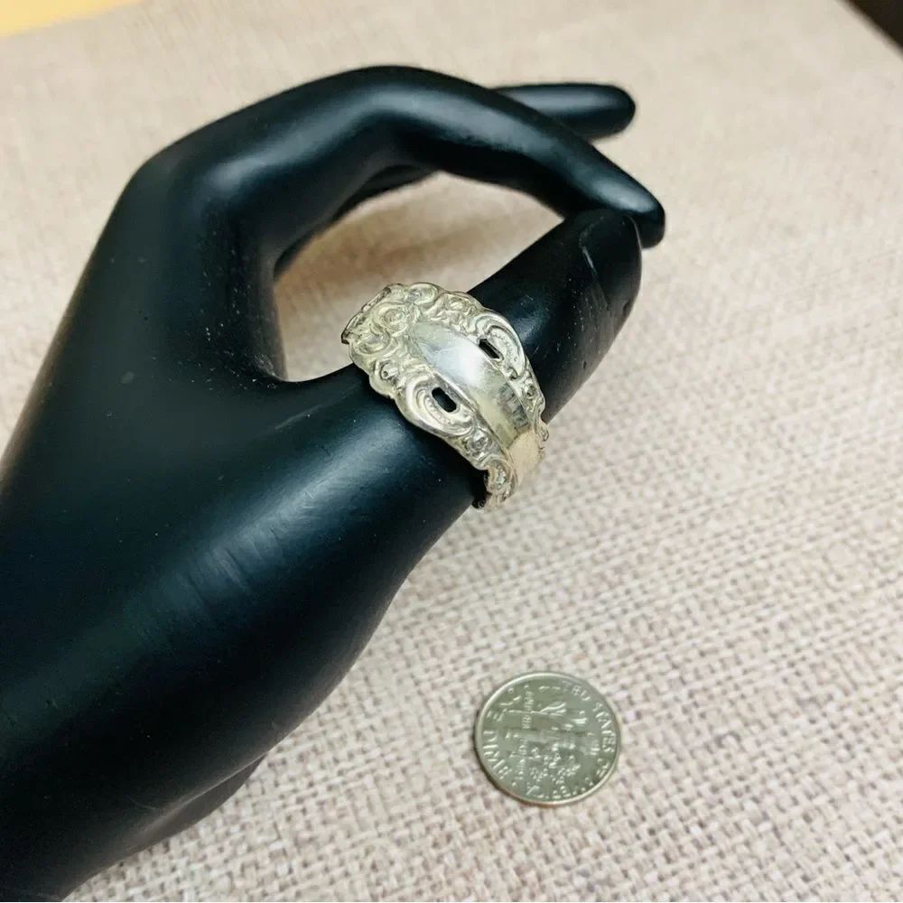 VTG Community Pattern Spoon Ring‎ - Picture 1 of 3